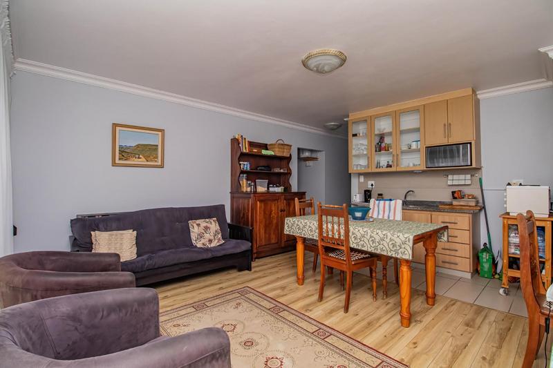 9 Bedroom Property for Sale in Outeniqua Strand Western Cape